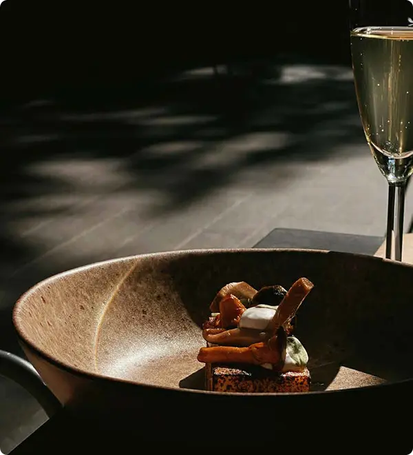 One McMahons Point location